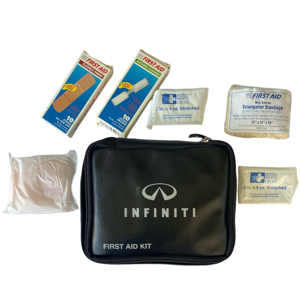 Vintage Infiniti First Aid Kit - Picture 5 of 6